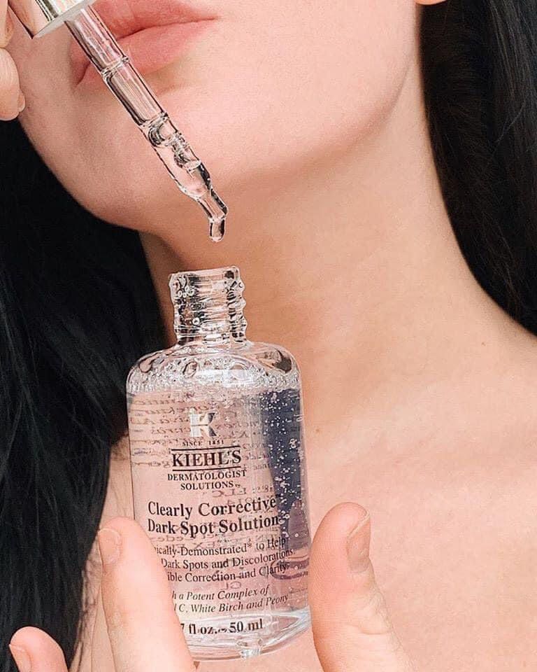  Texure của Kiehl's Clearly Corrective Dark Spot Solution