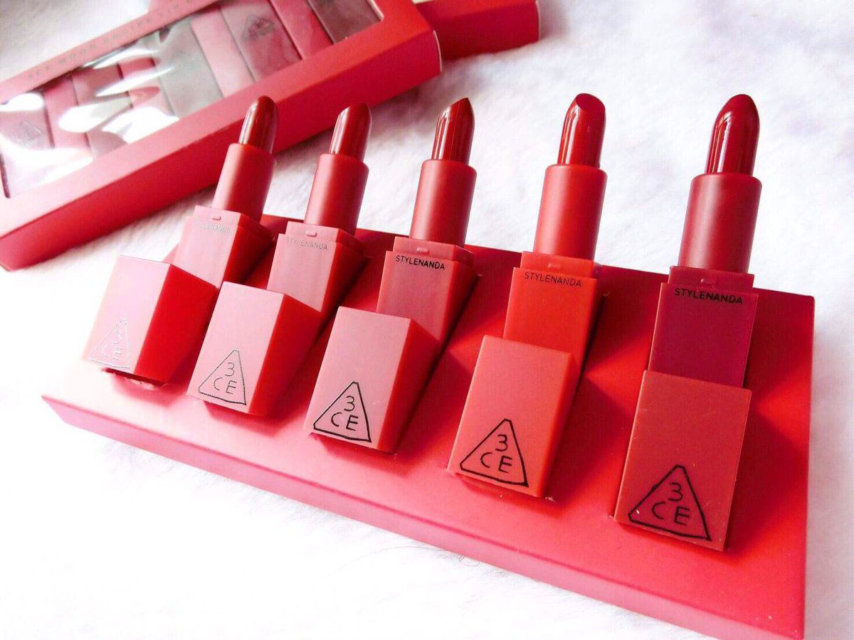 Vẻ đẹp mỹ miều của 3CE Red Recipe Lip Color