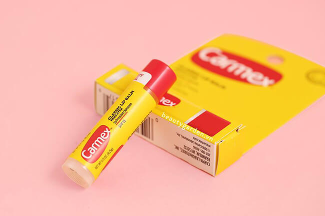 Son Dưỡng Môi Carmex Classic Lip Balm Medicated