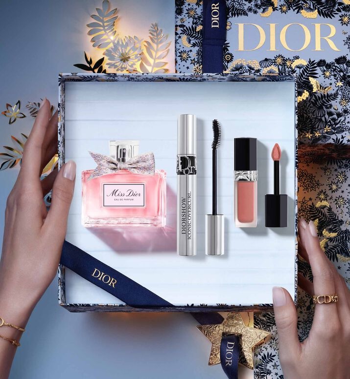 Dior là một trong những nhà mốt lừng lẫy ở nước Pháp nói riêng và toàn thế giới nói chung